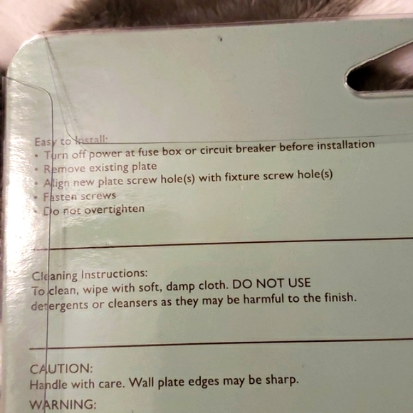 *New in Package* Allen + Roth Cosgrove Triple Toggle Wall Plate [missing screws] - Picture 5 of 6